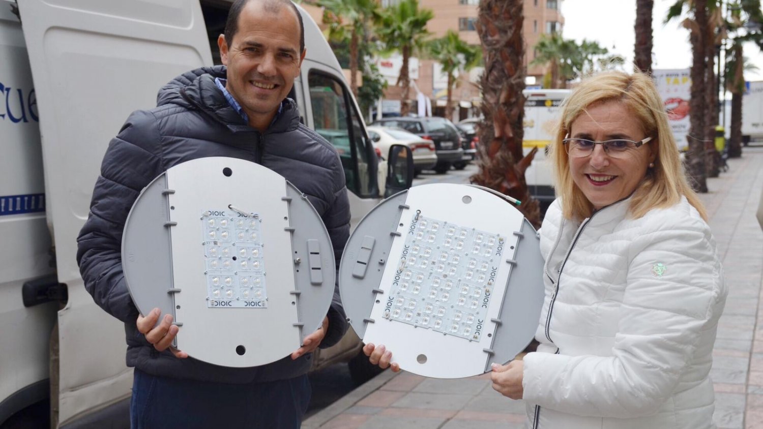 Fuengirola optimiza la iluminación de la calle Jacinto Benavente en intensidad y disminuir el consumo