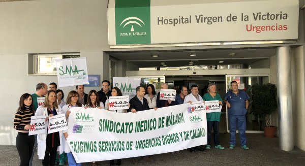Los médicos de Urgencias de los hospitales de Málaga reiteran la grave situación de este servicio