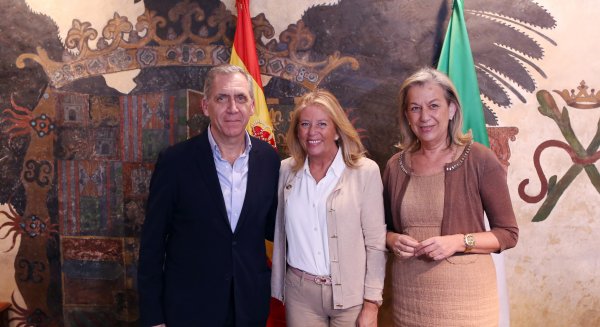 La alcaldesa de Marbella felicita a José María Morente por su nombramiento como director de Urbanismo