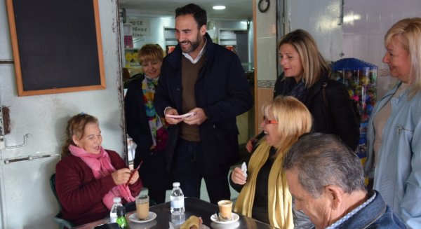 El PSOE denuncia la falta de limpieza y equipamientos públicos que afecta a La Palmilla