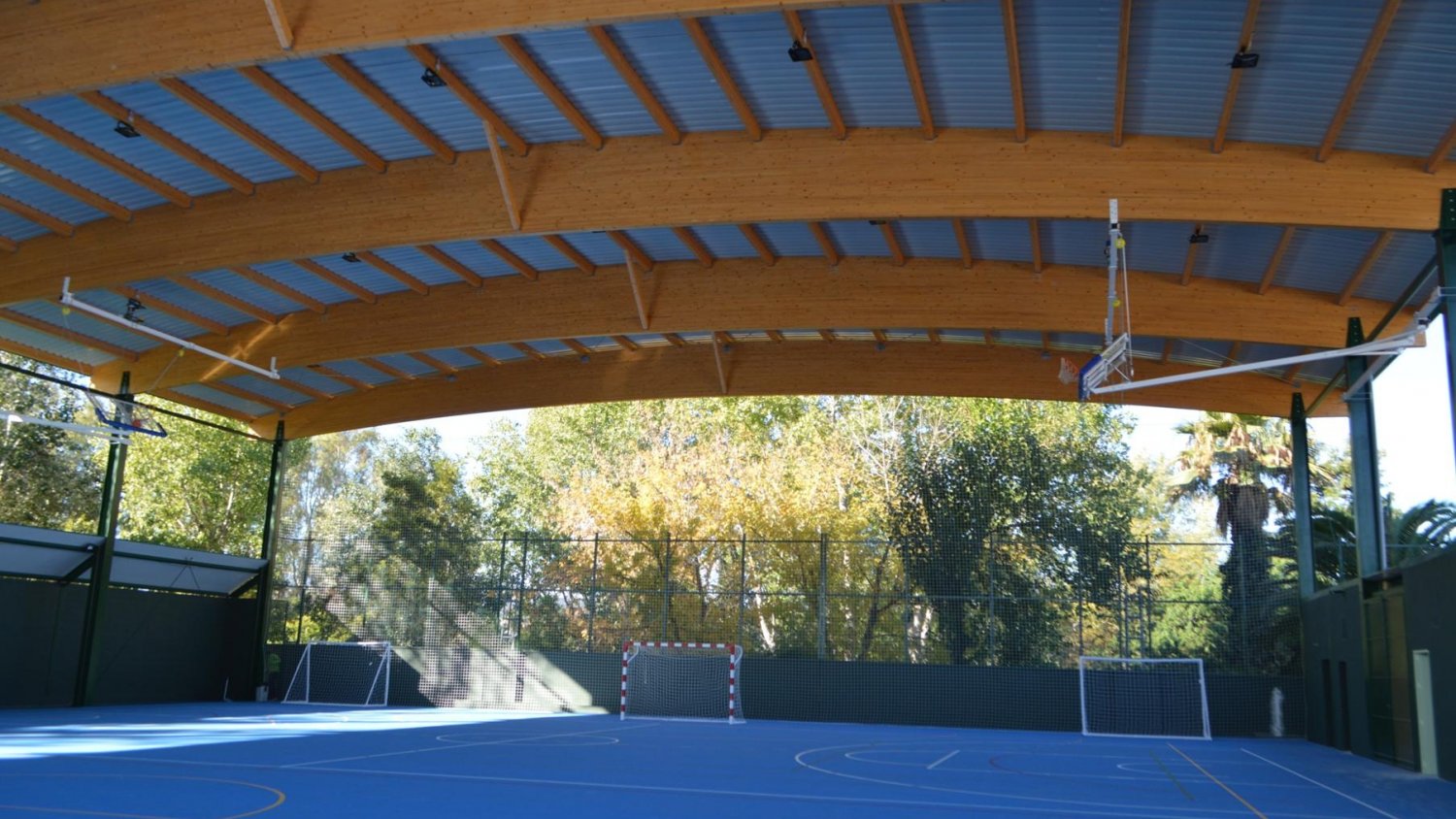 La Diputación de Málaga destina 400.000 euros a la remodelación del polideportivo de El Rodeo de Coín