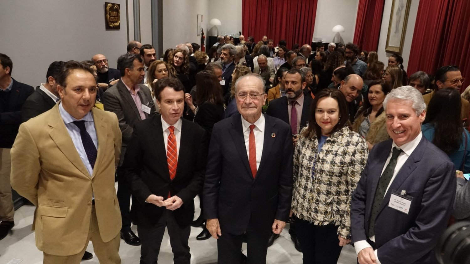 'Málagacon' reúne a medio centenar de profesionales médicos para promover la celebración de congresos