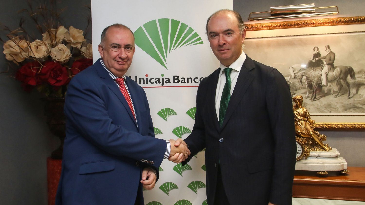 Unicaja Banco renueva su apoyo a más de 8.300 médicos colegiados de Málaga