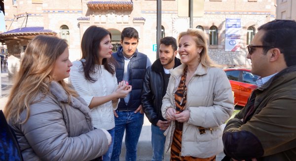 El PP critica que el Gobierno del PSOE elimine el complemento salarial para jóvenes