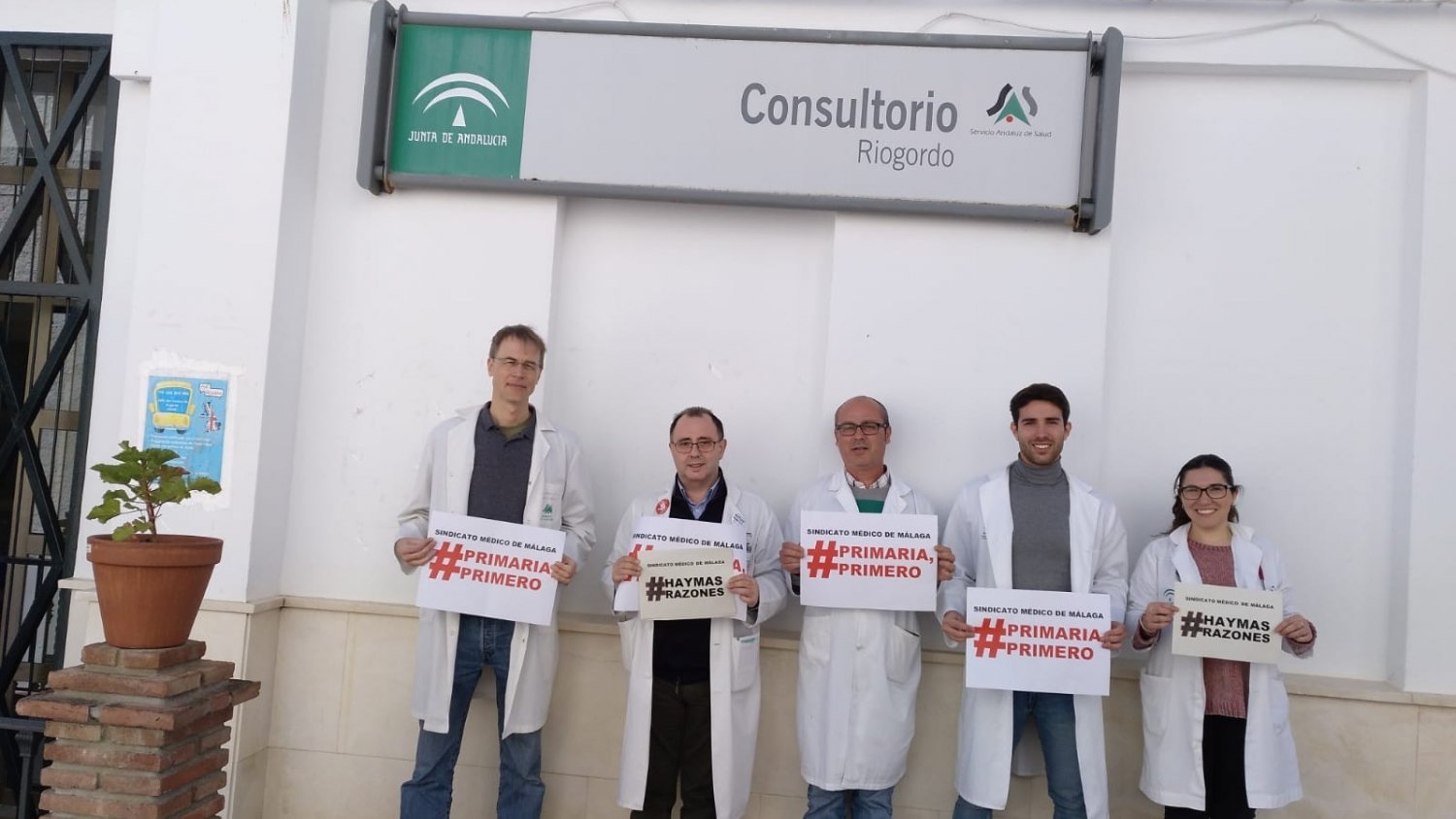 Los médicos denuncian el maltrato  que siguen recibiendo a nivel nacional