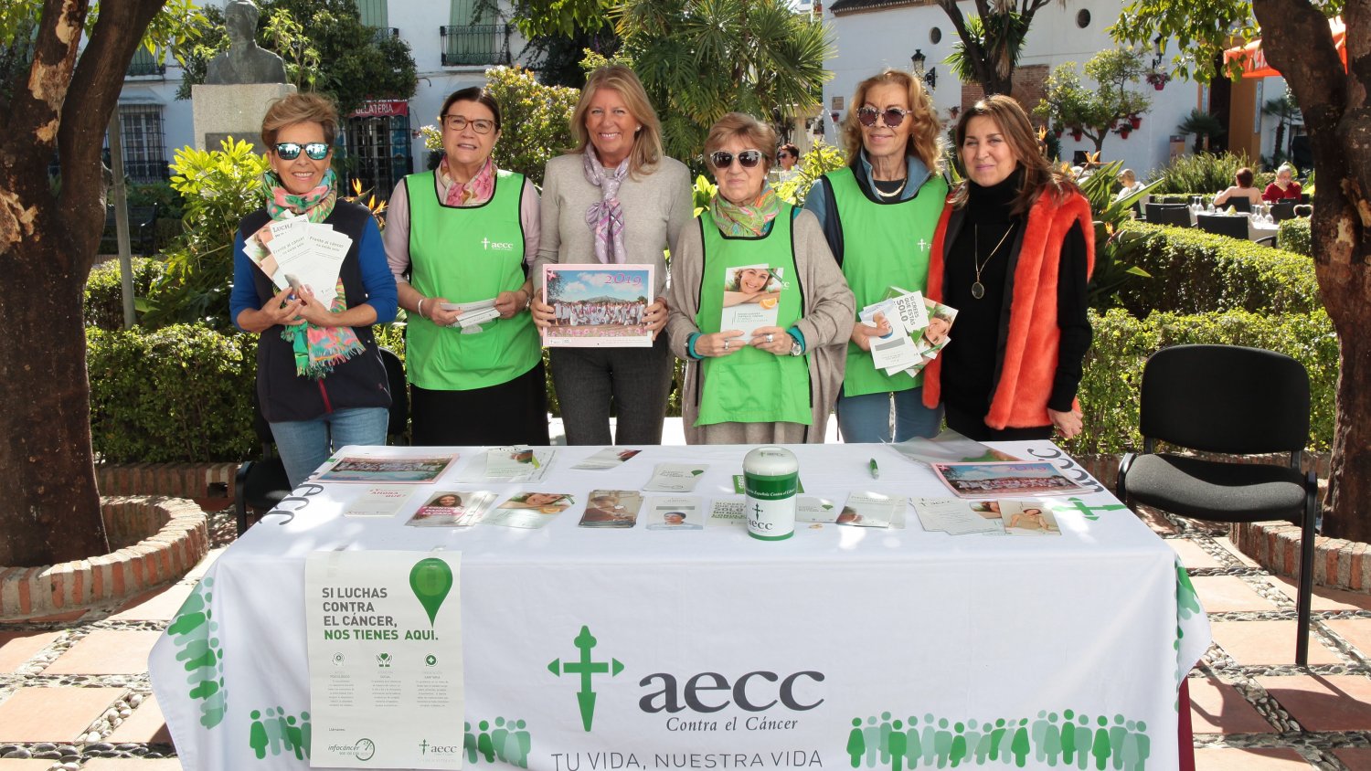 Lugares emblemáticos de Marbella y San Pedro Alcántara se iluminan de verde
