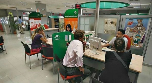 Crece el número de parados durante en mes de enero en toda la provincia