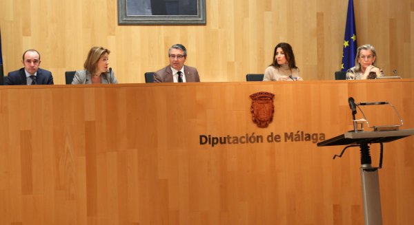 La Diputación aprueba la entrada en vigor de los primeros presupuestos de la deuda cero