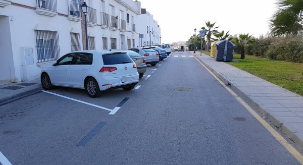 Estepona crea 85 nuevas plazas de aparcamiento gratuito en Cancelada