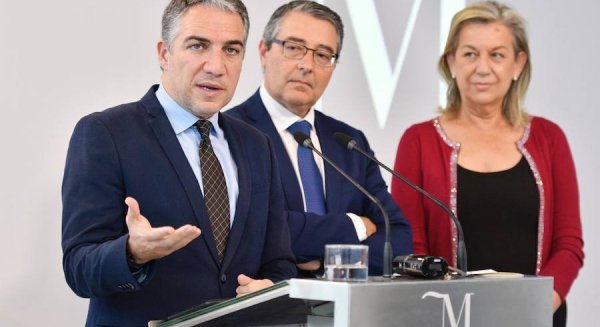 Elías Bendodo: «Me voy dejando la provincia mejor que cuando la recibí hace 8 años»