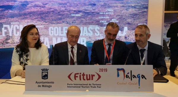 El Área de Turismo y Aehcos renuevan su compromiso