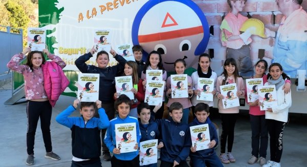 Más de medio millar de escolares de la provincia se suben al bus de la prevención