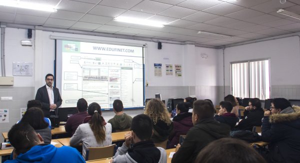 Unicaja vuelve a acercar la educación financiera a alumnos de Ciclos Formativos de Grado Superior