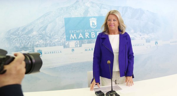 La alcaldesa denuncia que los Presupuestos Generales del Estado de 2019 “maltratan” a Marbella