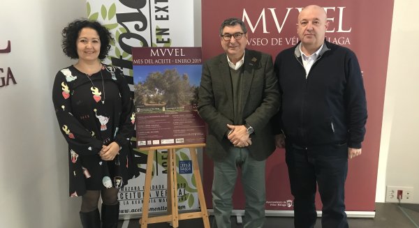 Vélez-Málaga rinde homenaje al aceite