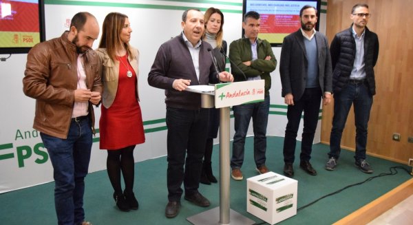 El PSOE llama a Ciudadanos a no abandonar el centro político para situarse en la ultraderecha