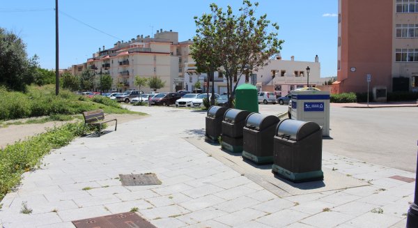 Estepona comienza a retirar un centenar de contenedores soterrados que estaban en desuso