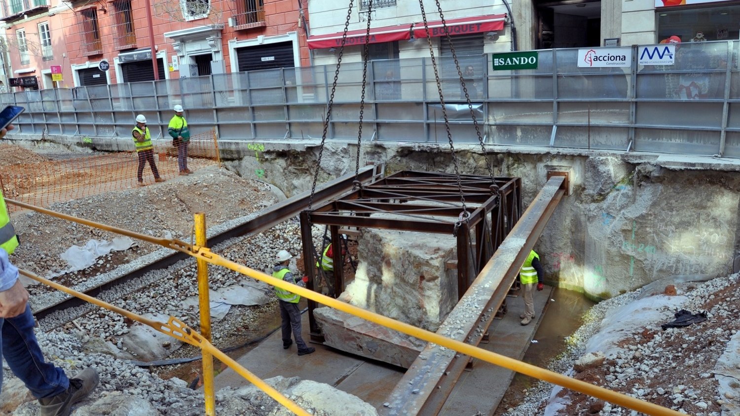 Las obras del Metro de Málaga restituyen a su posición original el muro Este del Fuerte de San Lorenzo