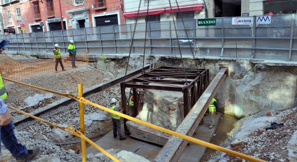 Las obras del Metro de Málaga restituyen a su posición original el muro Este del Fuerte de San Lorenzo