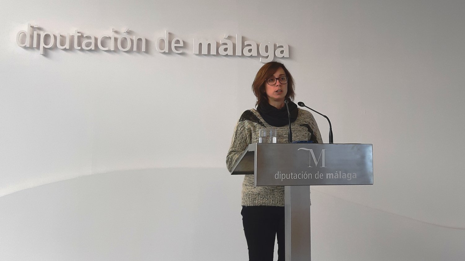 IU presenta enmiendas a los presupuestos, que califica de timo y trampa