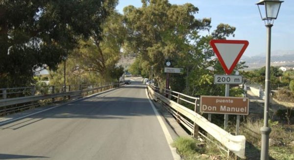 Fomento dota de una pasarela peatonal al puente Don Manuel en Alcaucín