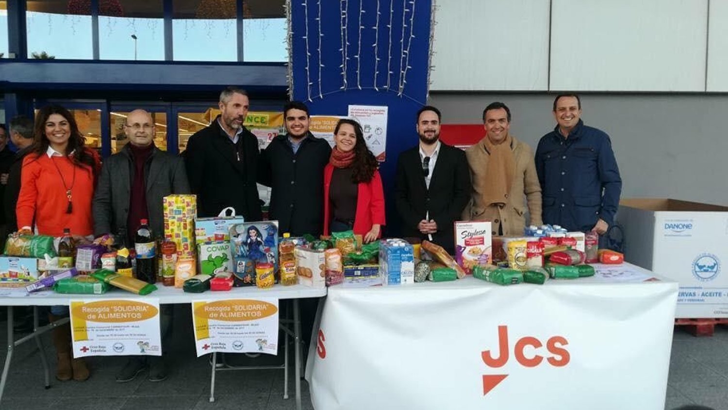 Jcs organiza su tradicional recogida de juguetes y alimentos en favor de Cruz Roja Juventud y Banco de Alimentos