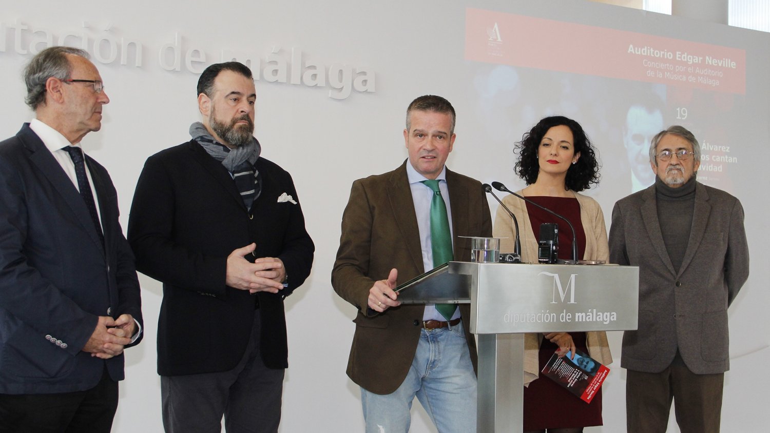 Carlos Álvarez reivindica el Auditorio de la Música con un recital en el Edgar Neville de la Diputación