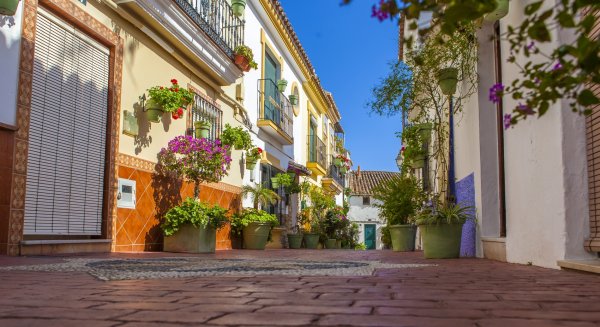 El Ayuntamiento planteará en Pleno la aprobación de la solicitud de  Estepona como Municipio Turístico