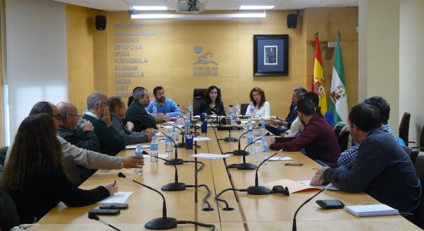 La Mancomunidad encarga al Aula del Mar un estudio “antimedusas”