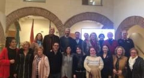 Arranca Marpoética 2019 con la presentación del proyecto ’50 maneras de amar Marbella’