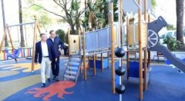 El Ayuntamiento pone en marcha un plan de mantenimiento y puesta a punto de los parques infantiles