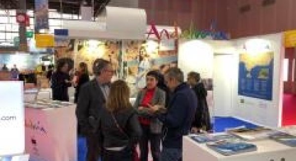 Andalucía promociona en el Salón Náutico de París su oferta de de 22.400 atraques en puertos deportivos