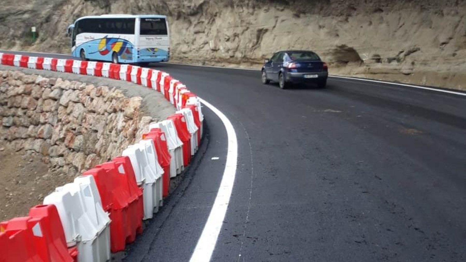 Se reabre al tráfico la carretera que une los accesos Norte y Sur del Caminito del Rey