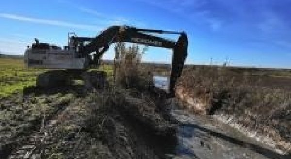 La CHG inicia los trabajos de adecuación y limpieza del río Yeguas, a su paso por Sierra de Yeguas