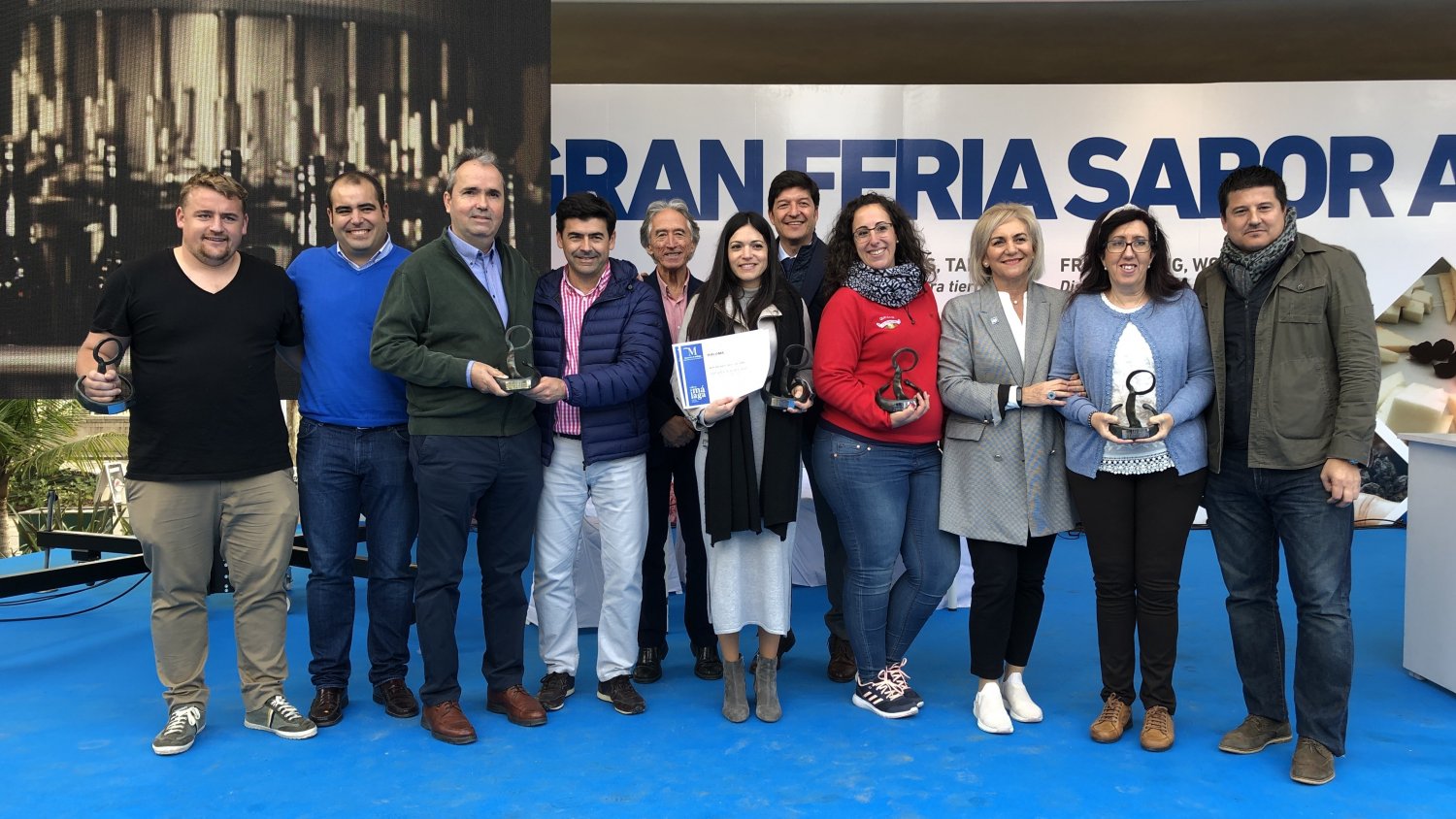 Las bodegas y queserías premiadas por 'Sabor a Málaga' recogen sus galardones en la Gran Feria