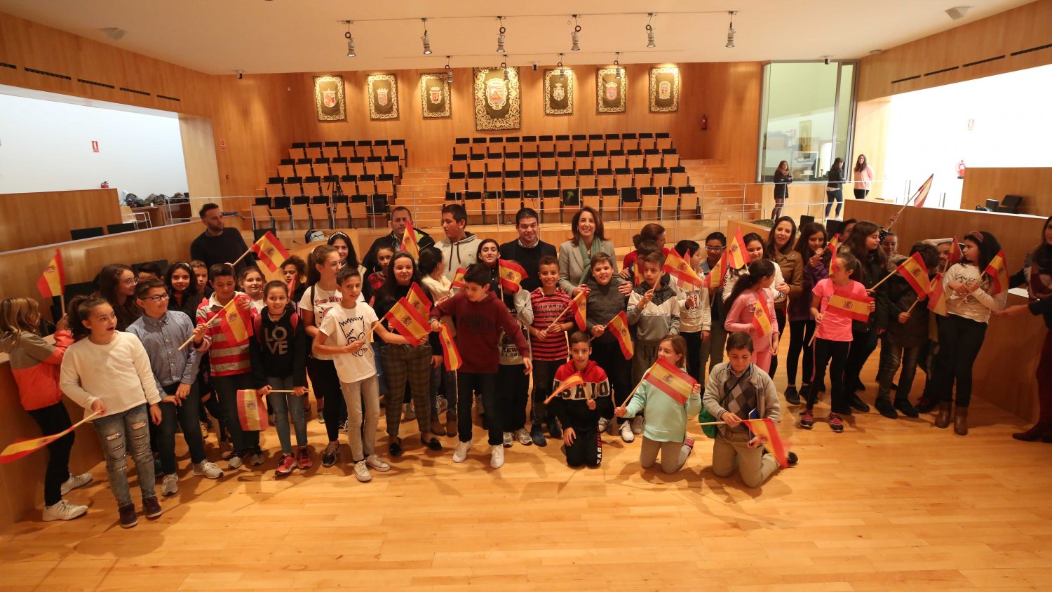 Medio centenar de alumnos de Alhaurín el Grande participan en el pleno infantil de la Diputación
