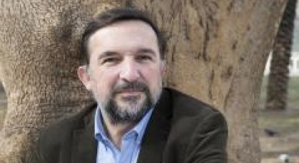 El periodista y escritor Sergio Vila-Sanjuán  presenta otra Cataluña