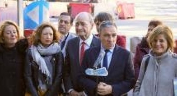 El PP cierra la campaña en la capital con el compromiso de acelerar las obras del metro