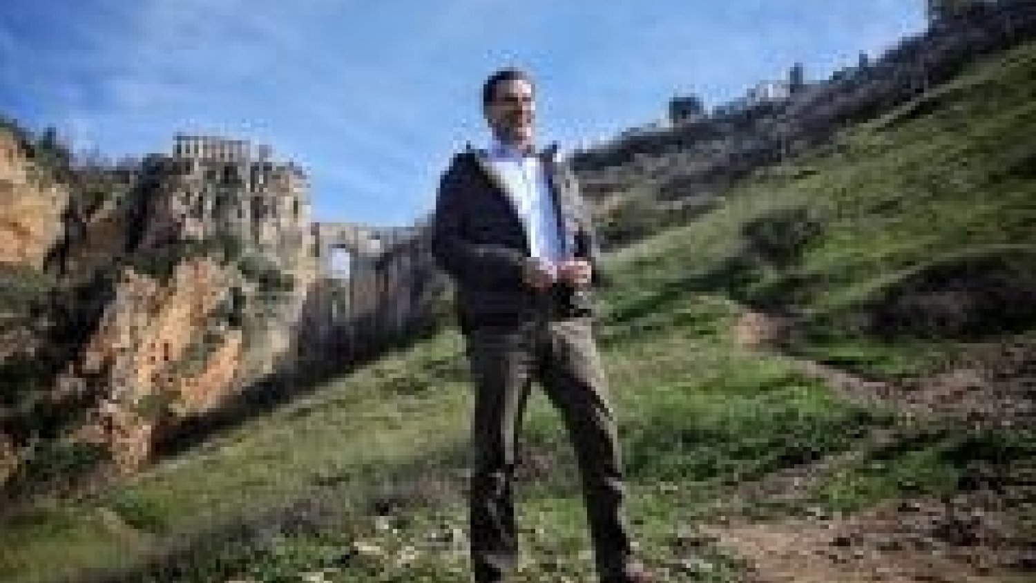 Juanma Moreno convertirá la vía Antequera-Marchena en el Gran Corredor Verde de Andalucía