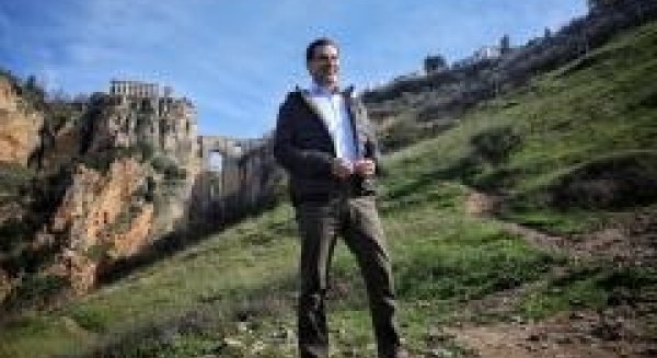 Juanma Moreno convertirá la vía Antequera-Marchena en el Gran Corredor Verde de Andalucía