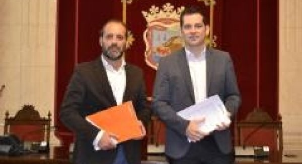 Ciudadanos exige el compromiso firme del Gobierno andaluz que salga del 2D con el metro y los accesos al PTA