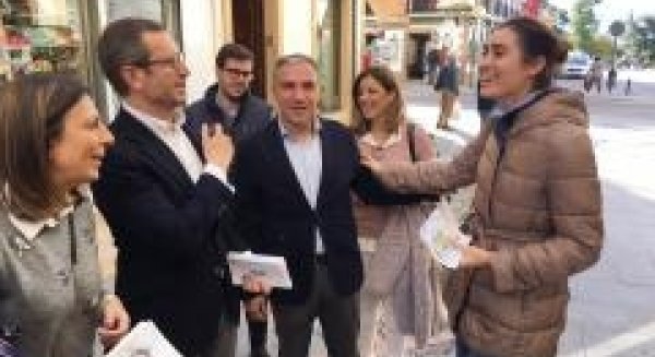 Maroto destaca al PP como la única opción de cambio sin riesgo para Andalucía tras 40 años