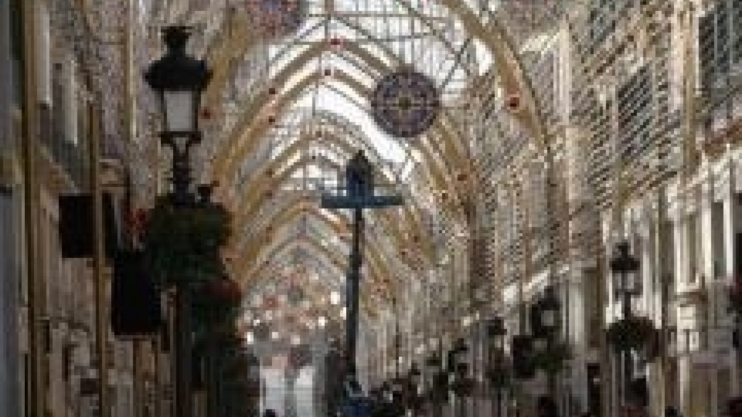 Los árboles de la Constitución y la Marina novedades en la decoración luminosa de Navidad