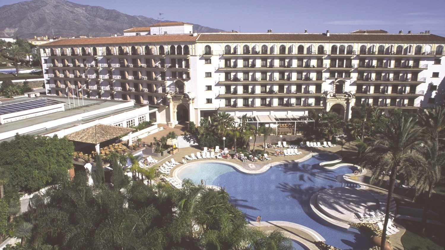 La Costa del Sol acumula hasta octubre una leve subida de viajeros y un aumento del 3,1% de empleo hotelero