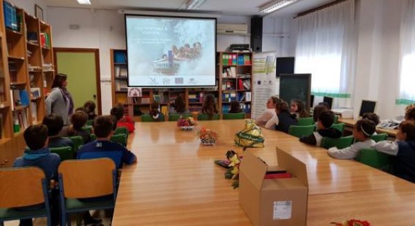 La Diputación lleva a centros escolares de la provincia la campaña “una ventana a Europa”