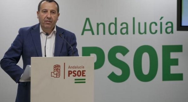 Ruiz Espejo afirma que el modelo propuesto por Susana Díaz 
