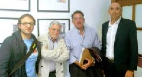 IU se reúne con vecinos afectados por la saturación de ruido y llevará iniciativas a Medio Ambiente y Seguridad