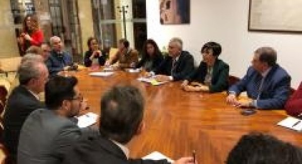 Reunión conjunta entre la Subdelegación del Gobierno, el Ayuntamiento y la Junta de Andalucía para avanzar sobre el Parque Marítimo de los Baños del Carmen