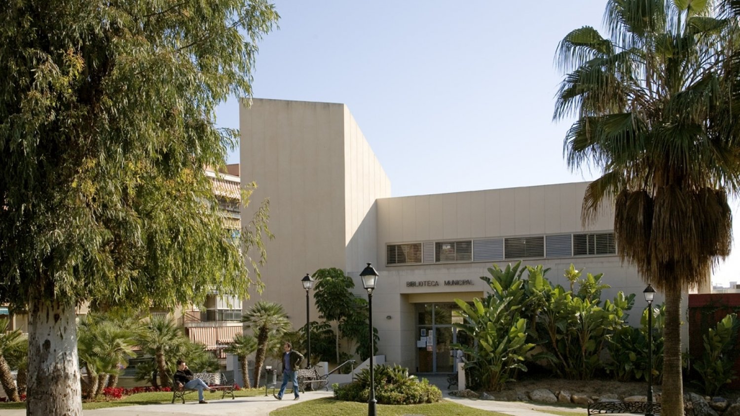 El jueves 15 de noviembre, II Encuentro Poético del Otoño en la biblioteca Miguel de Cervantes