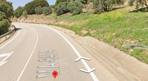 Una mujer muere y dos hombres resultan heridos tras colisionar dos turismos en Antequera